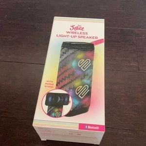 Justice wireless light up speaker